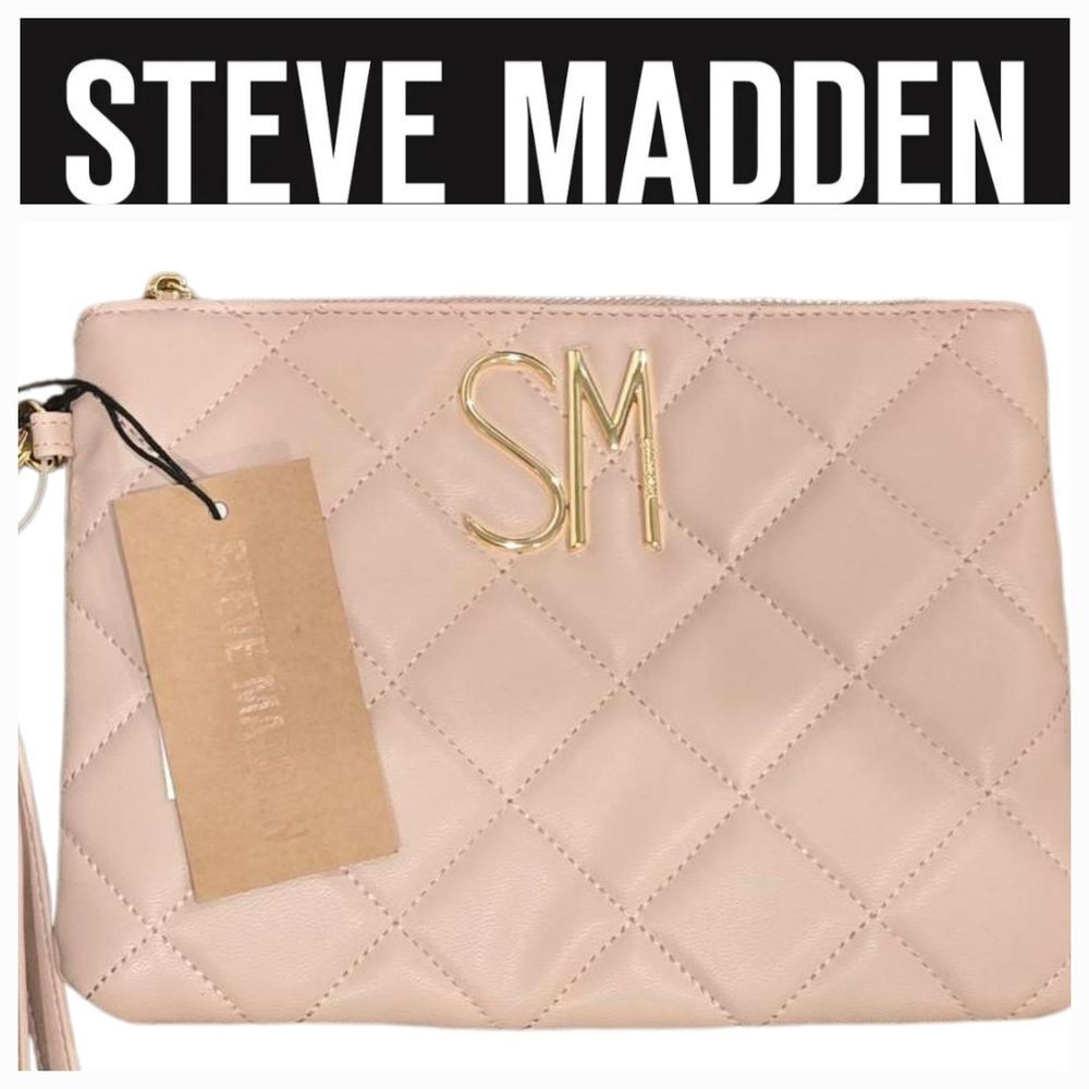 Steve Madden Diamond Quilted Logo Wristlet‎